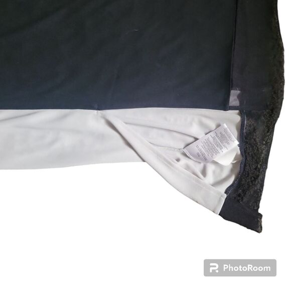 BCBGMAXAZARIA Black&White Mesh Sleeve Dress - M - Picture 6 of 10